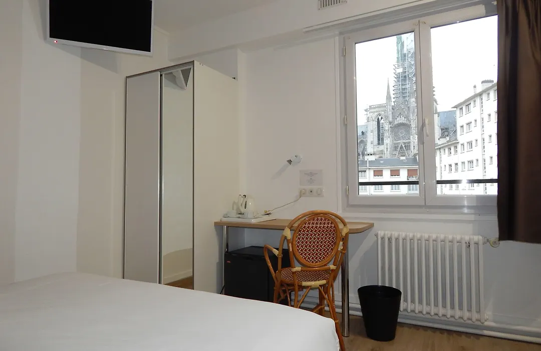 Hotel Rouen Alba-1